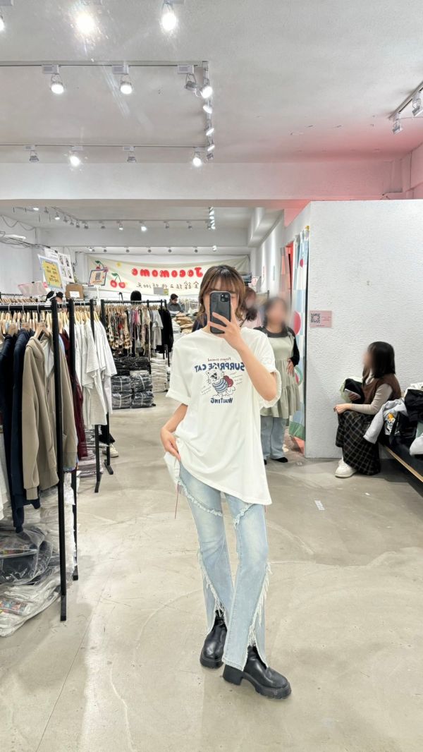 驚喜小貓大踢 