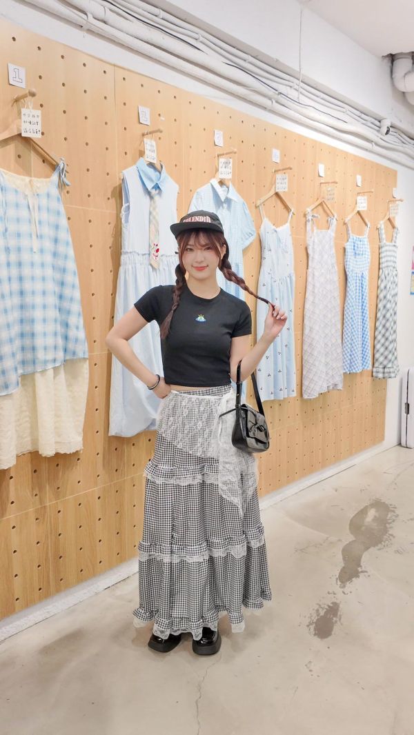 少女小方格蕾絲長裙 