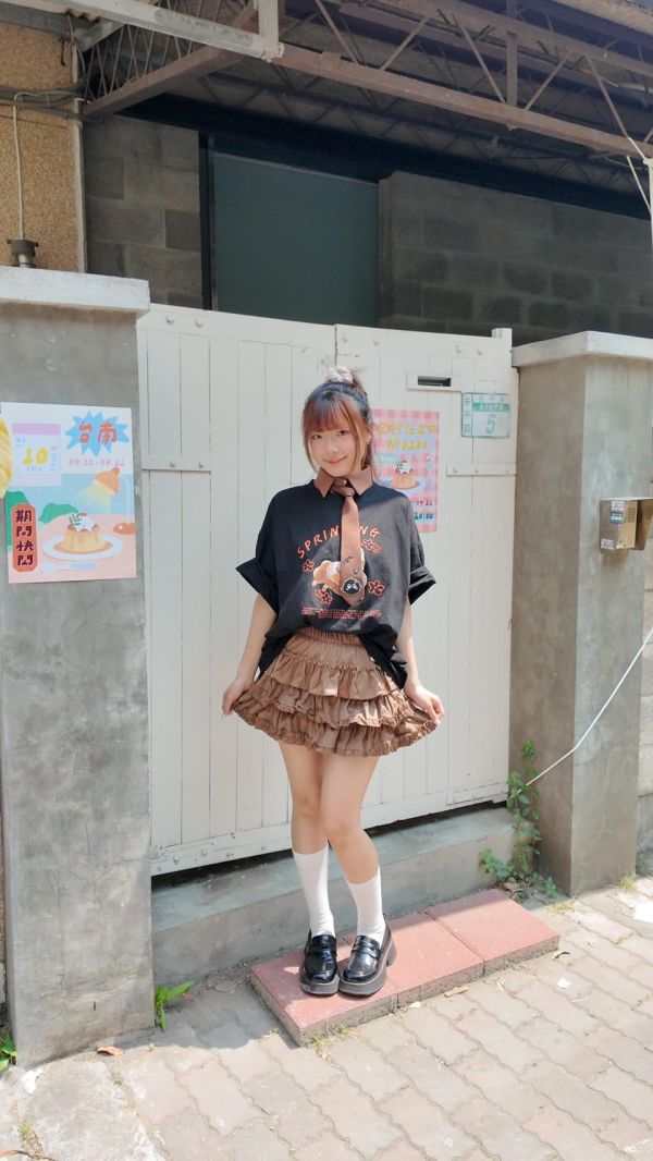 自訂款-花花柯基衝刺大踢 