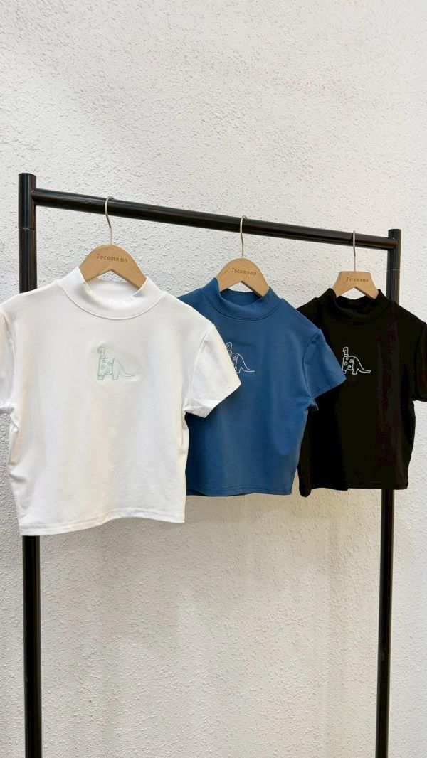 自訂款-線條漂亮恐龍刺繡高領上衣 (MIT) 
