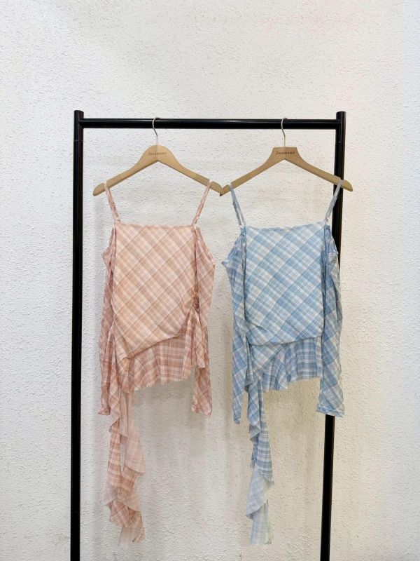 斜紋垂墜造型罩衫 