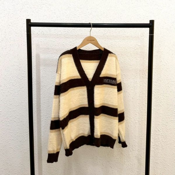 百搭粗線條針織外套 