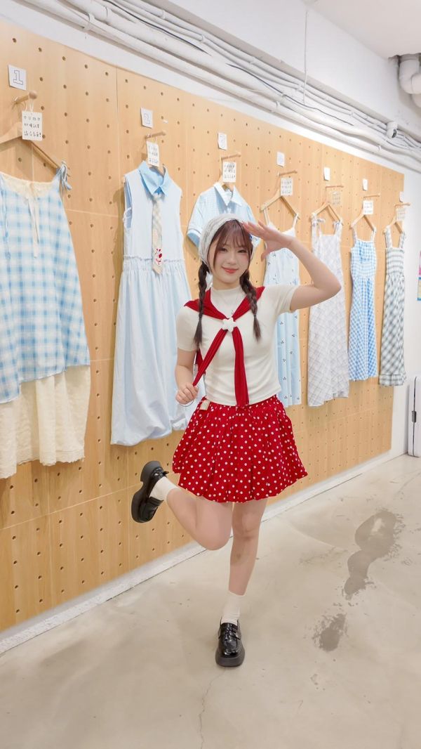 少女點點氣球短裙 