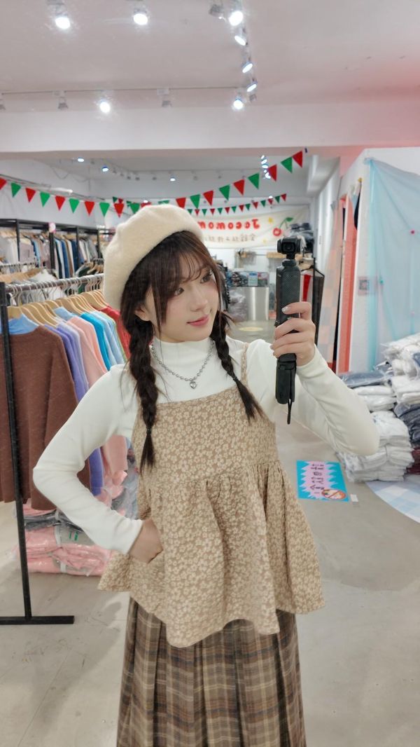 小花花壓紋罩衫 