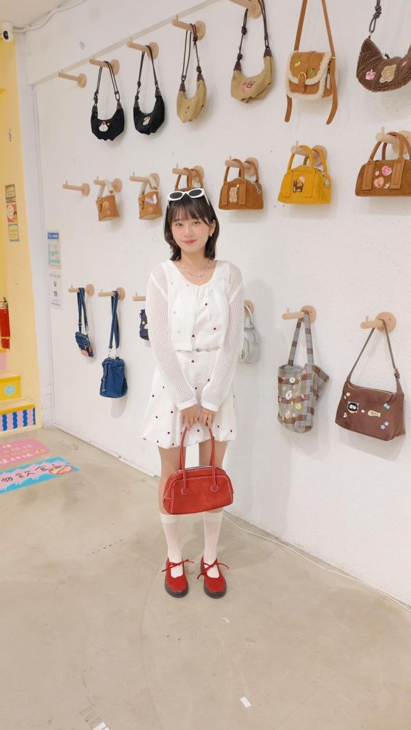少女愛心氣球短洋裝 