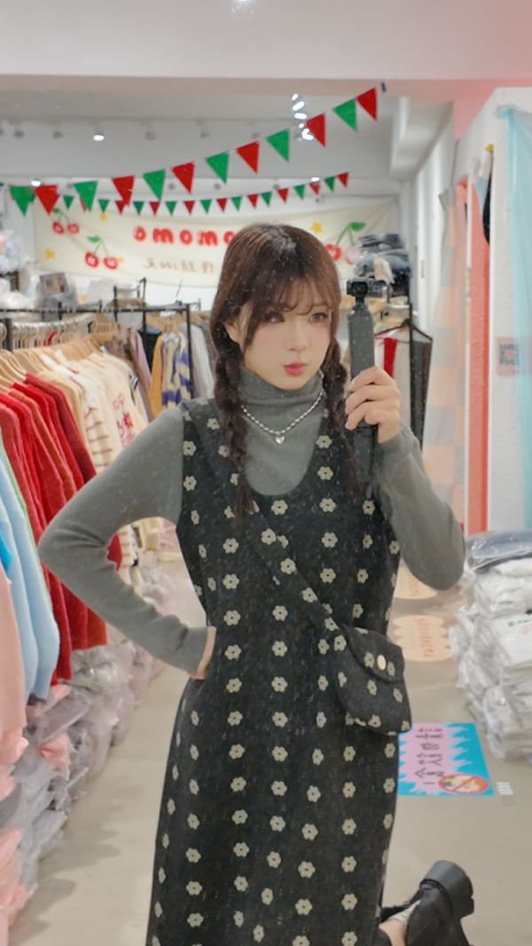 超高領素面長袖上衣 