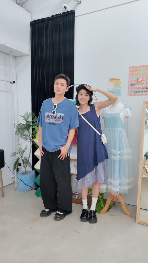派對小狗好友大踢 