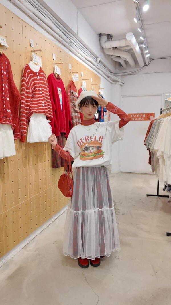 可愛漢堡貓大踢 