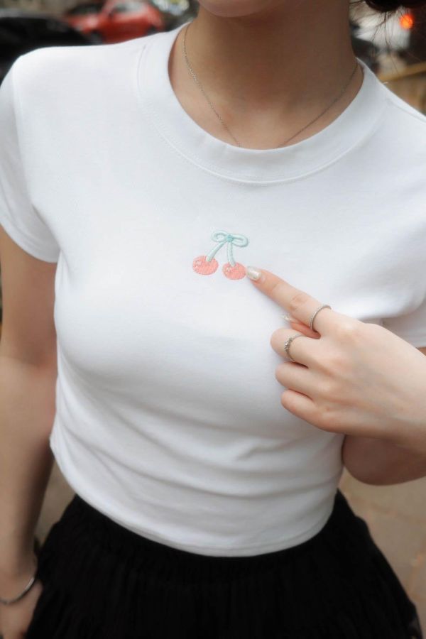 自訂款-小櫻桃刺繡圓領上衣 (MIT) 