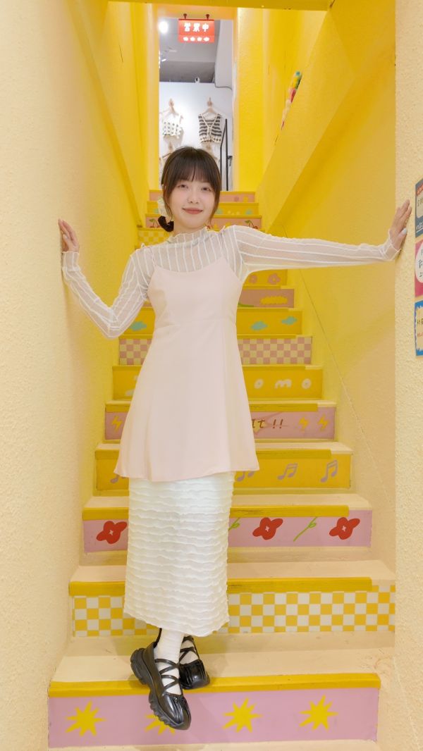 直線條點點長袖透膚 