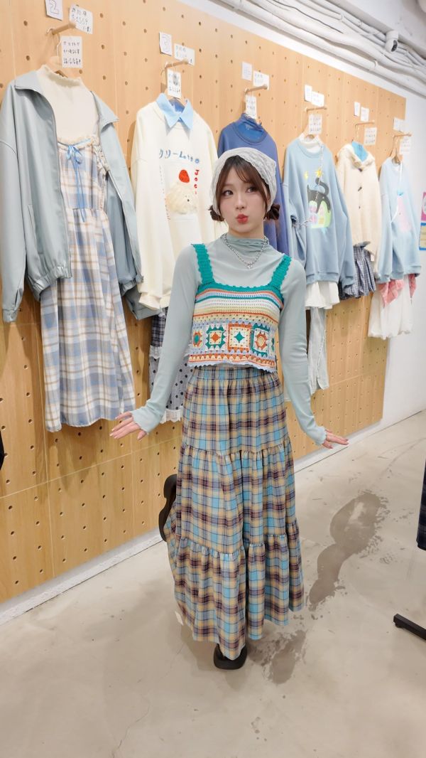 撞色花磚小背心 