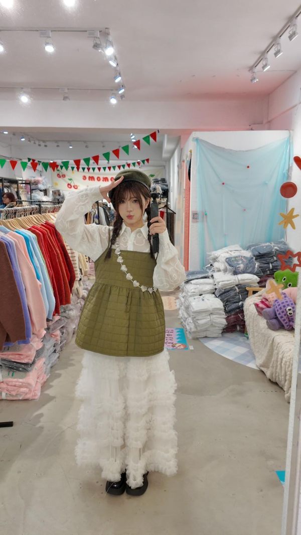 澎澎方格細肩罩衫 