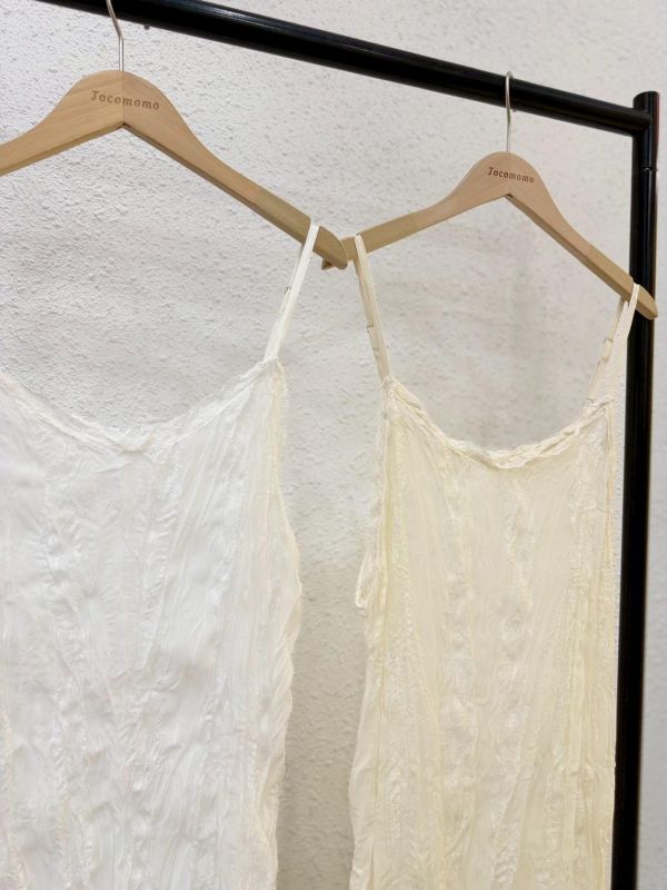 溫柔皺褶蕾絲洋裝 