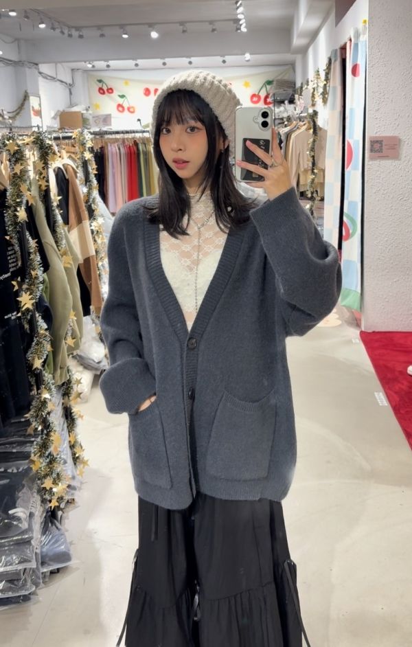 經典黑釦針織外套 