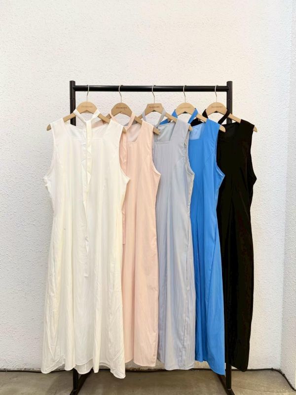 韓系綁帶寬肩洋裝 