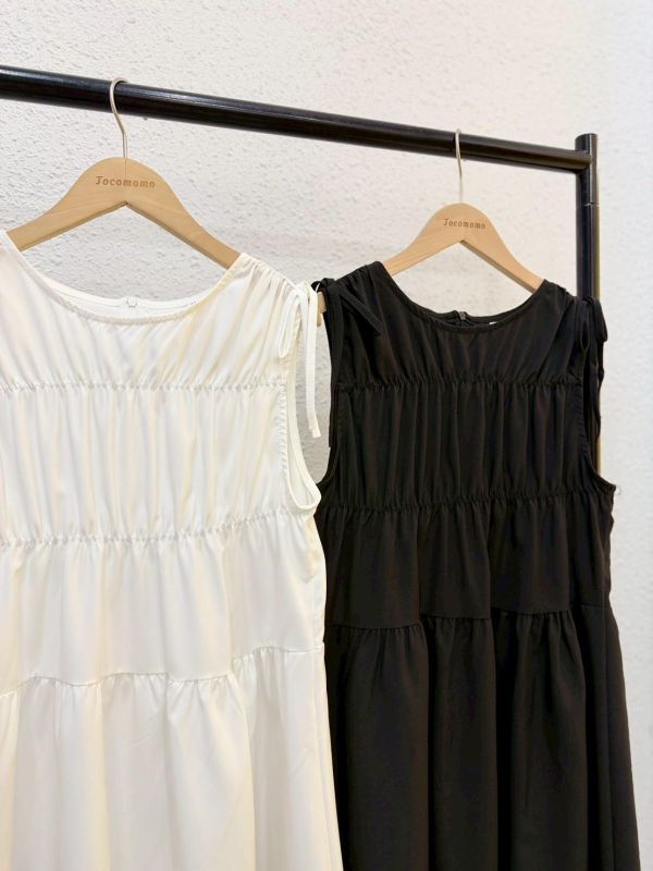 抓皺蝴蝶結肩洋裝 