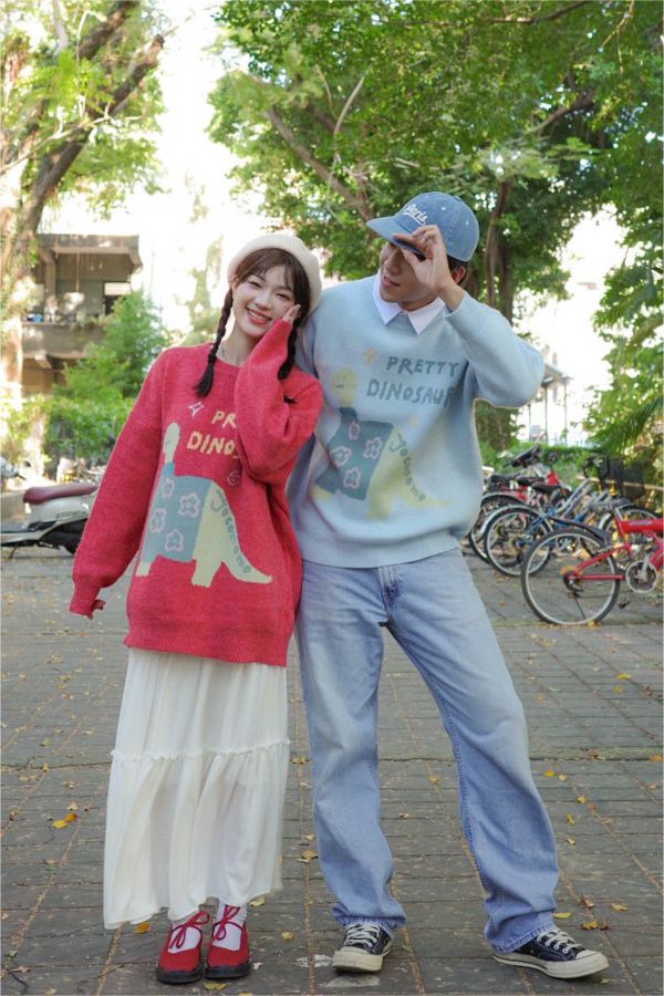 自訂款-漂亮恐龍毛衣 