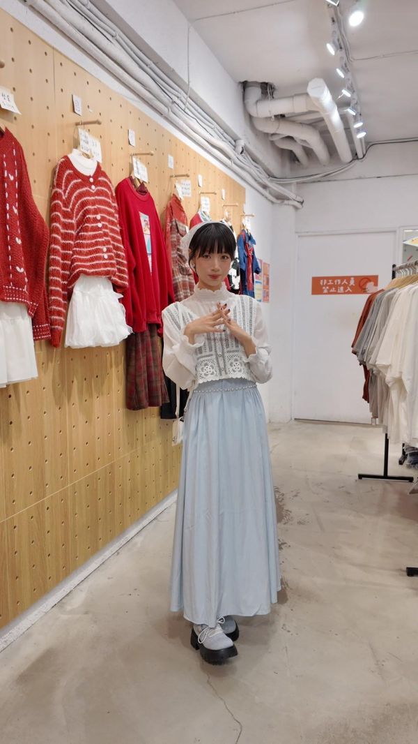 灰線條鑽石釦小背心 