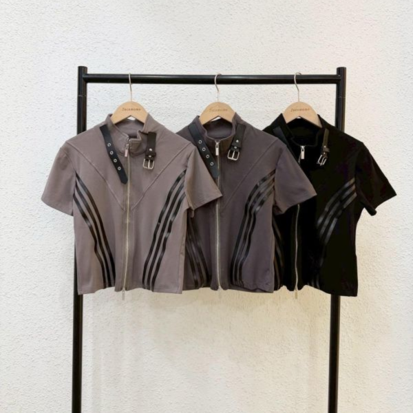 街頭感扣帶拉鍊上衣 