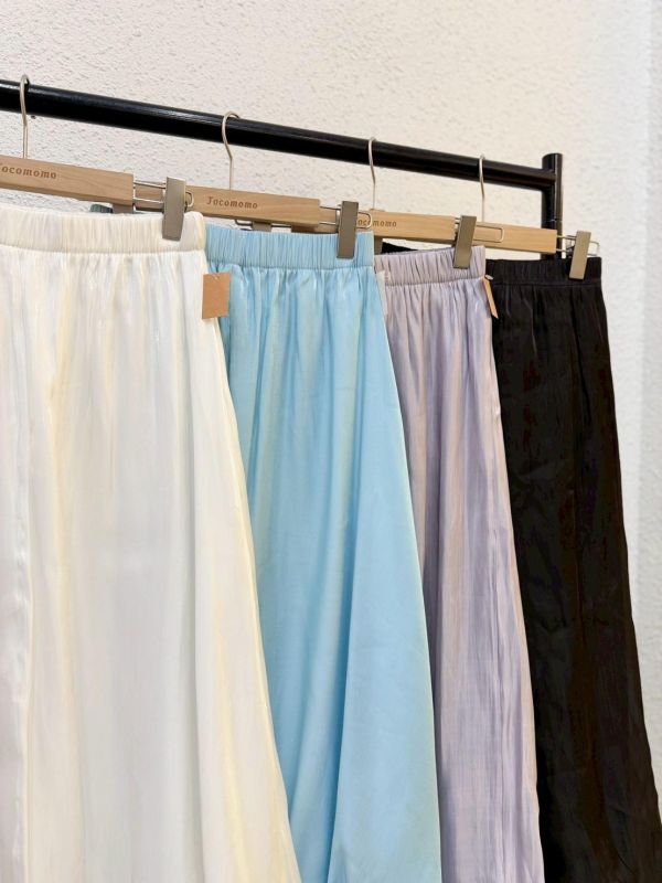 柔感光澤氣球裙 