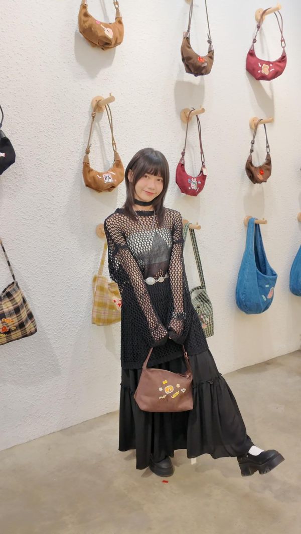 星星洞洞針織上衣 