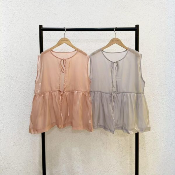 透紗光澤綁帶罩衫 