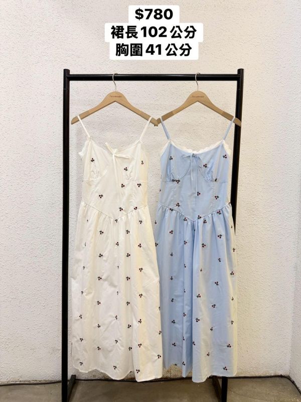 小櫻桃蕾絲花邊洋裝 