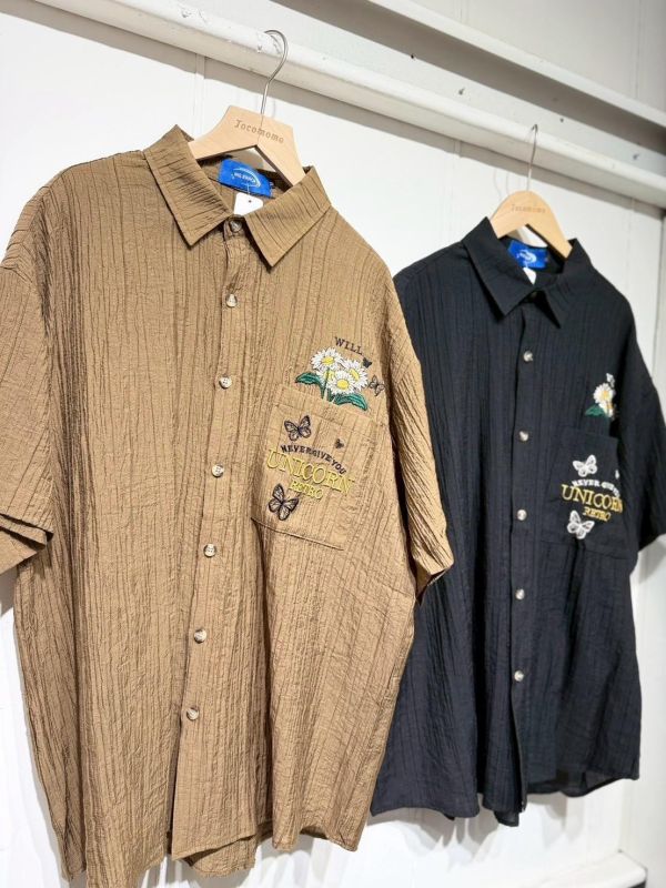 刺繡花朵壓紋襯衫 