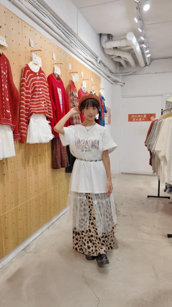 派對小狗好友大踢 