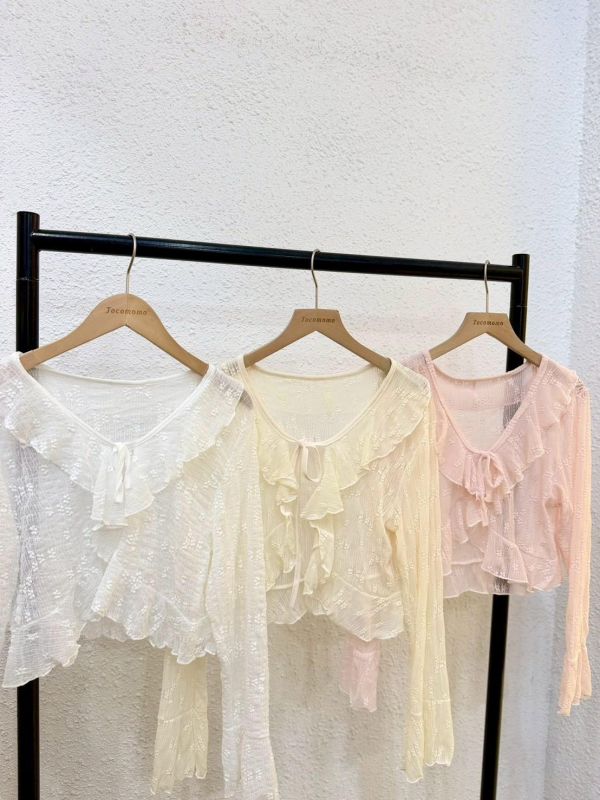 仙氣荷葉蕾絲罩衫 