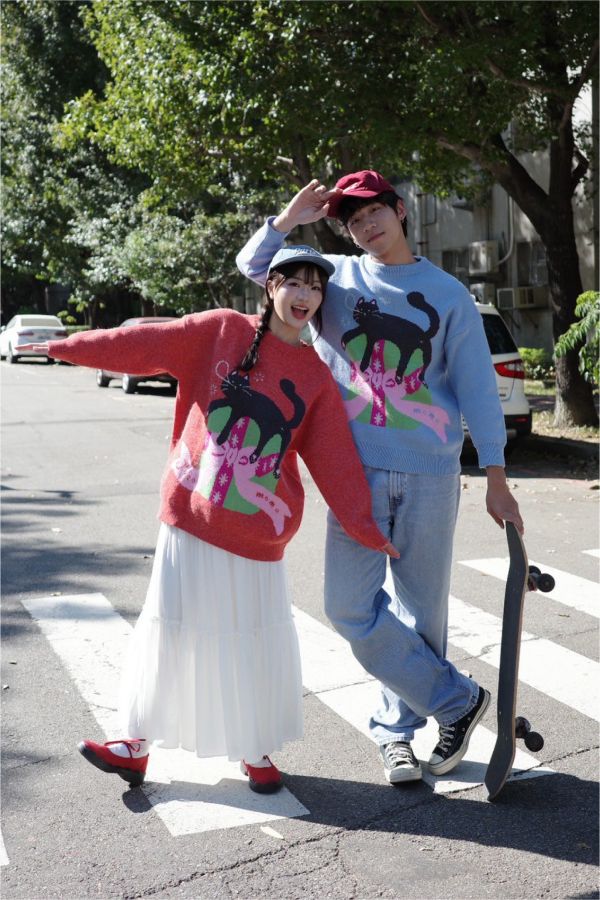 自訂款-黑貓打瞌睡毛衣 