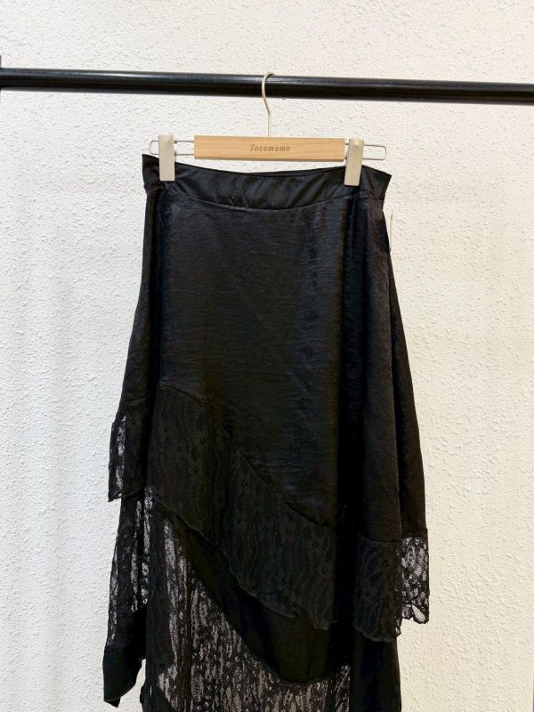 蕾絲垂感設計長裙 