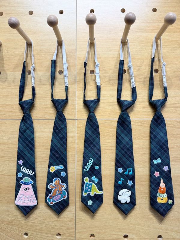 英倫風布貼短領帶 