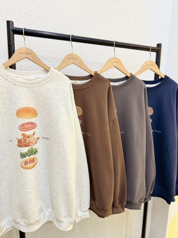 小貓漢堡夾心大學踢 