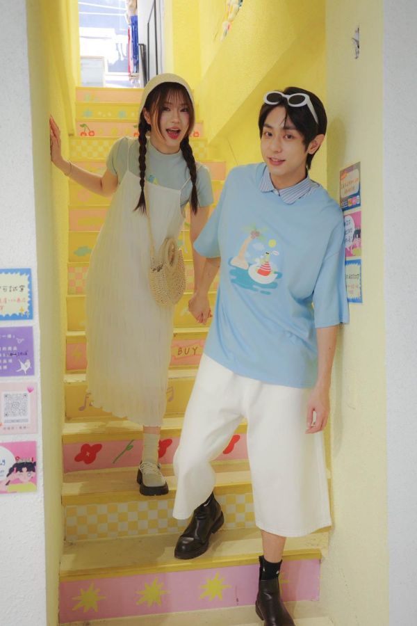 自訂款-夏日游泳恐龍大踢 (MIT) 