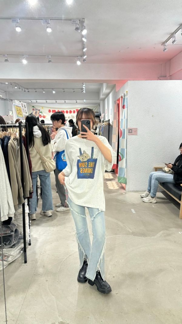 貓貓購物袋大踢 