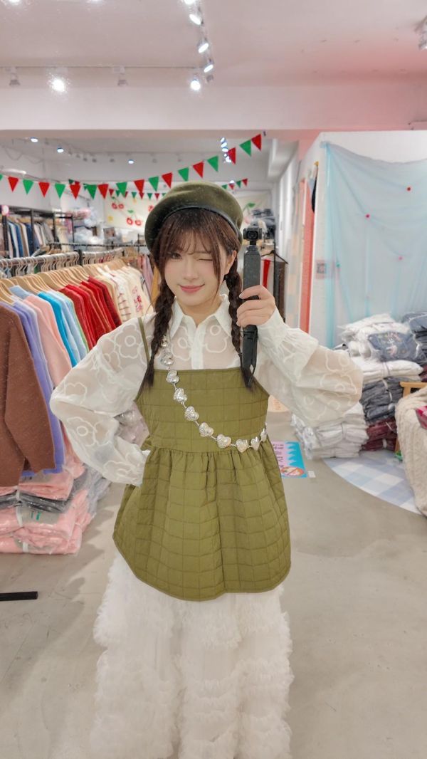 澎澎方格細肩罩衫 