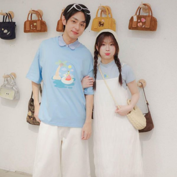 自訂款-夏日游泳恐龍大踢 (MIT) 