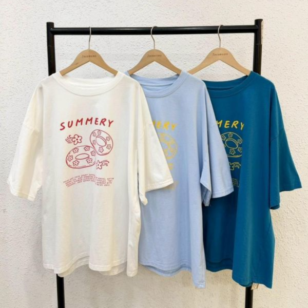 夏日花花泳圈大踢 