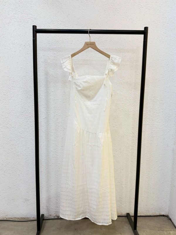 優雅綁帶剪裁洋裝 