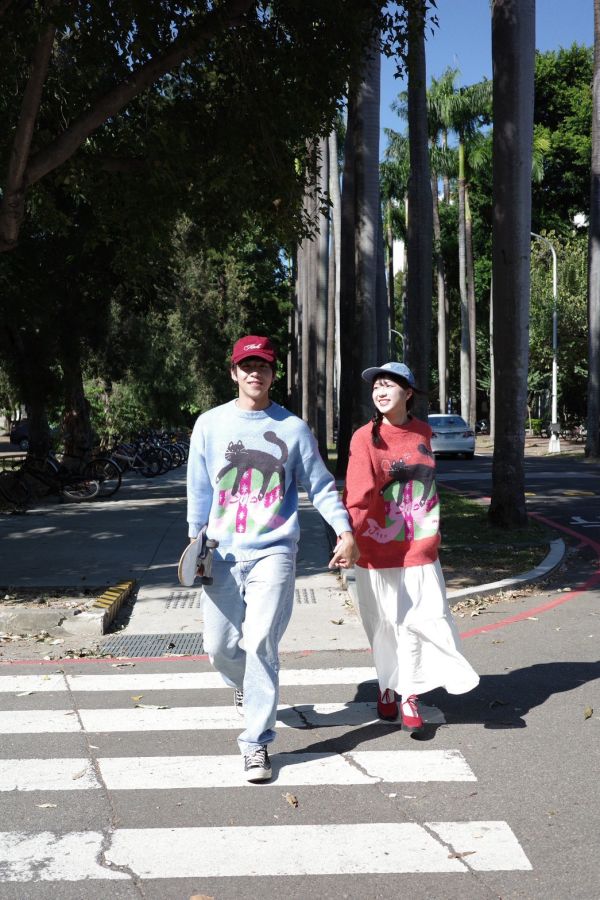 自訂款-黑貓打瞌睡毛衣 