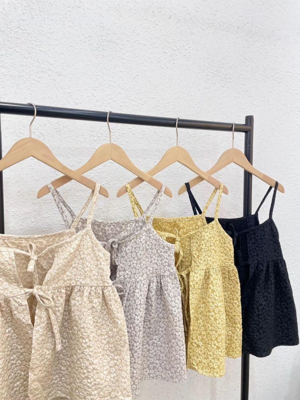 小花花壓紋罩衫 