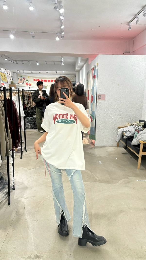 撞色字母大踢 