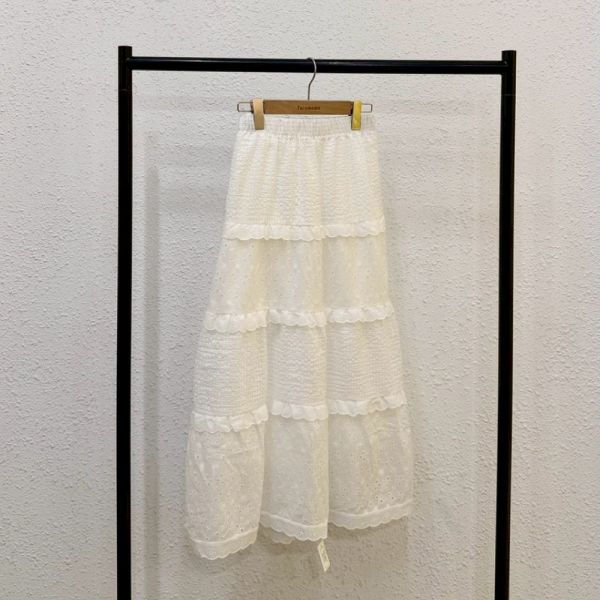 花邊拼接蛋糕裙 