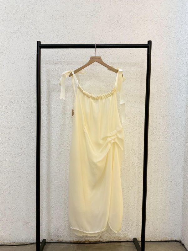 奶油抓皺造型長洋裝 