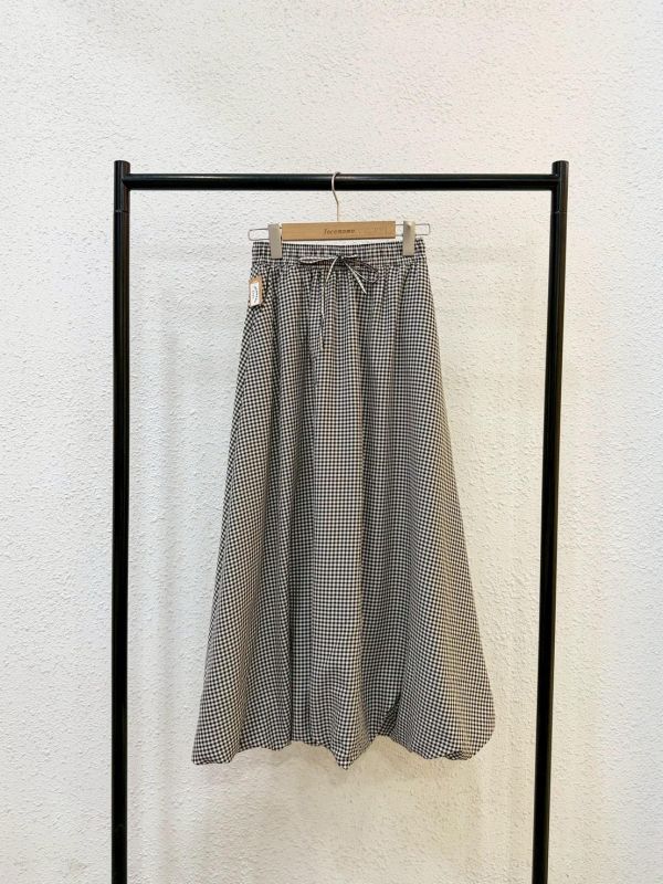 格紋傘狀裙襬長裙 