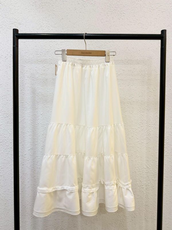 質感光澤蛋糕裙 