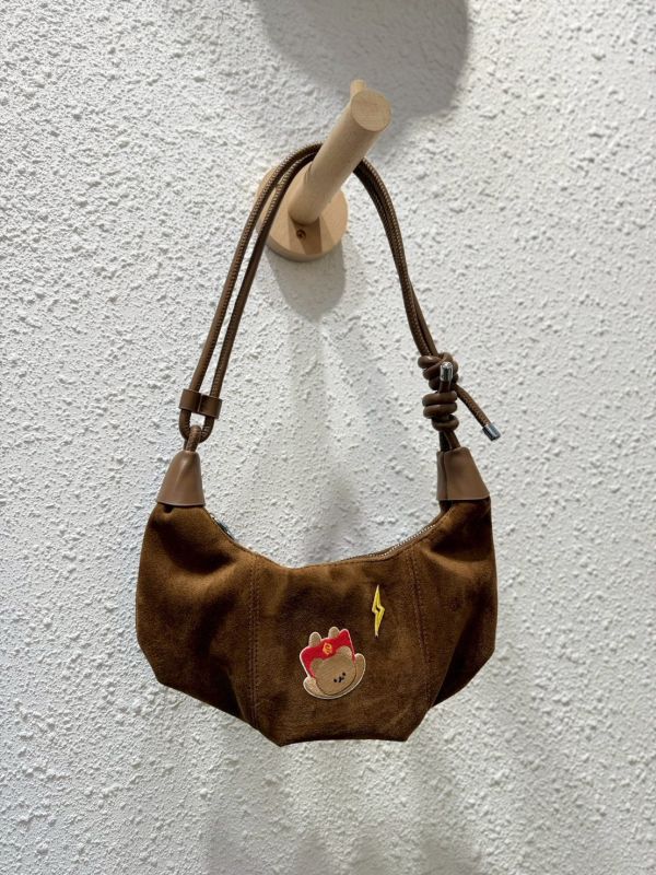 可愛燙布牛角小包 