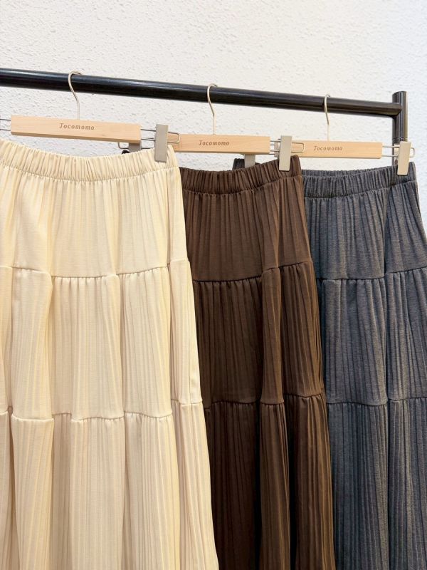 質感壓紋長裙 (冬) 