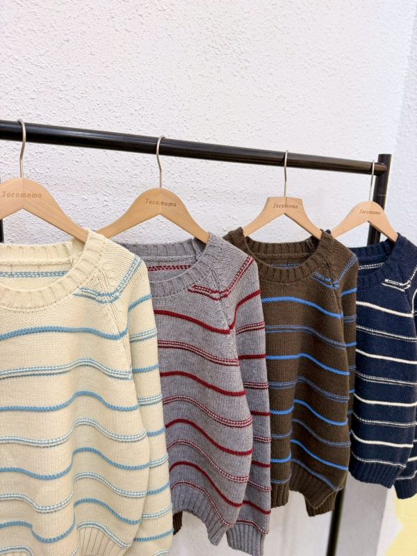 細條紋插肩撞色毛衣 